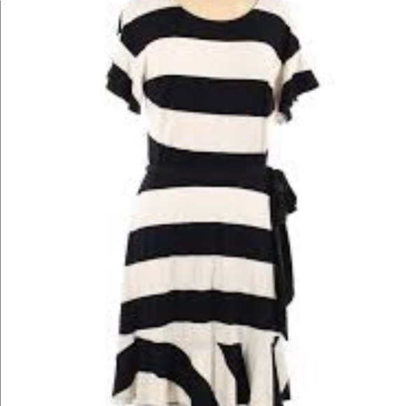 5 pounds of Woman’s resell bundle and I also offer children's and men's or a mix - Picture 11 of 16